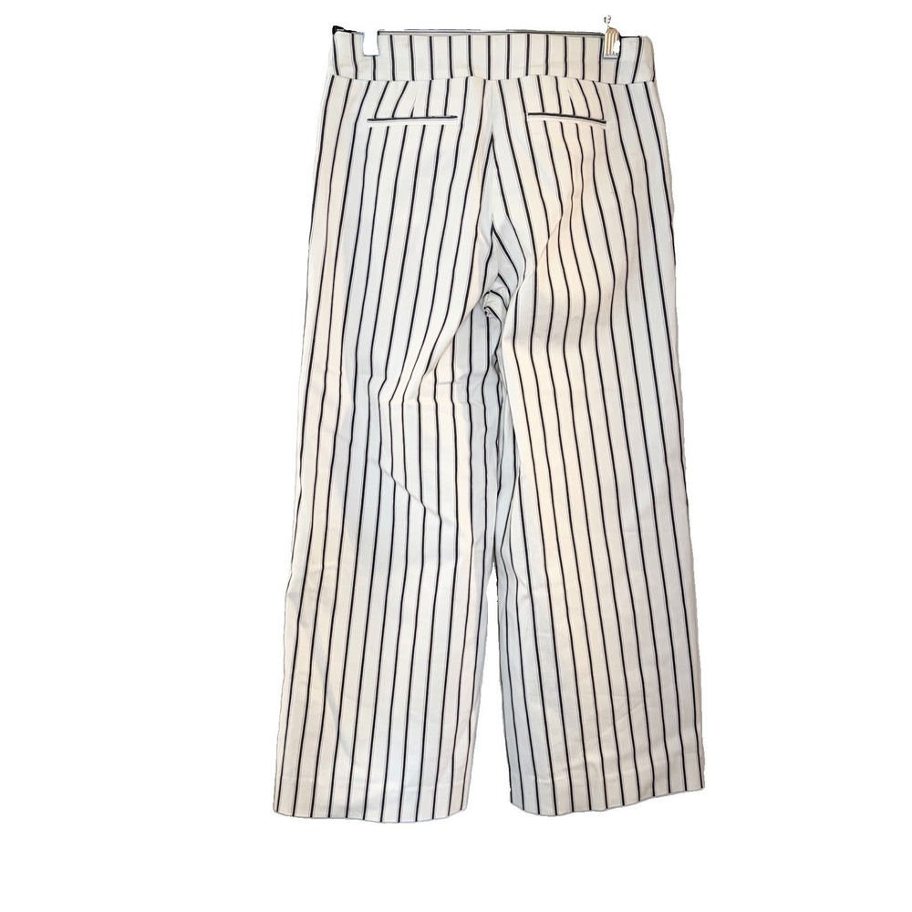 Chicos Brigitte Wide Leg Crop Pants White Black Striped Gold Button Size 0R 4R - Picture 2 of 6